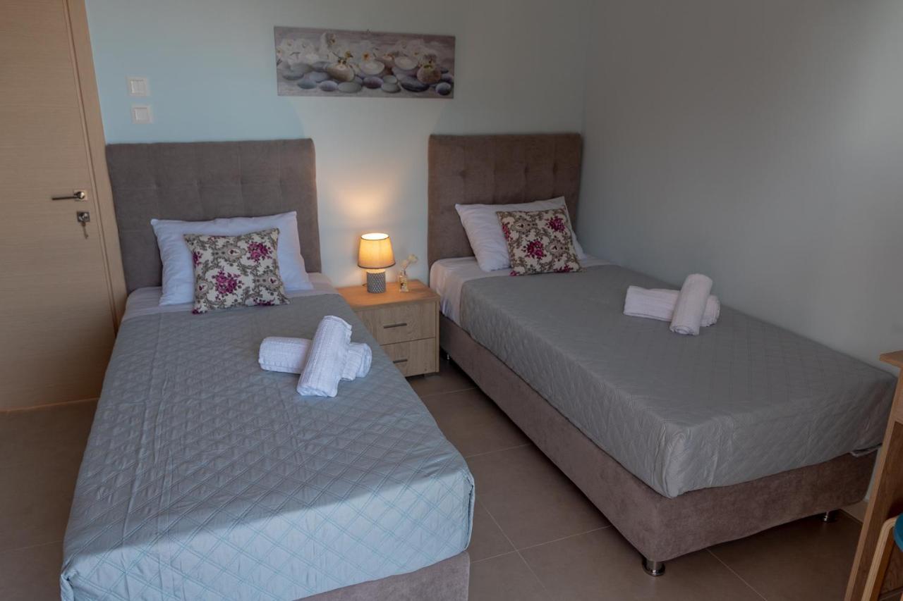 Dimi Seafront Apartment By Rentals Pro Services - Nea Moudania Extérieur photo