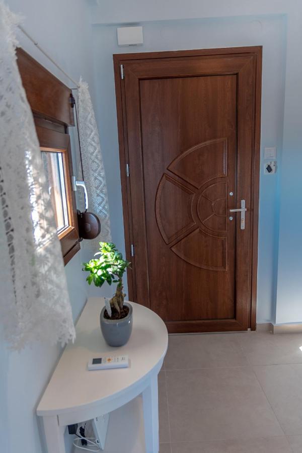 Dimi Seafront Apartment By Rentals Pro Services - Nea Moudania Extérieur photo